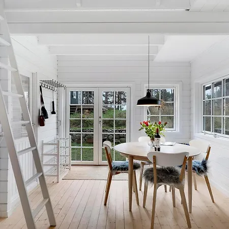 Charming With Annex In The Scenic Handrup Hills *